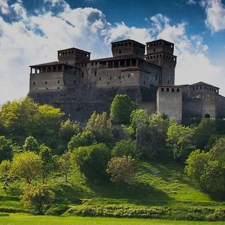 Ai Tigli Лангирано